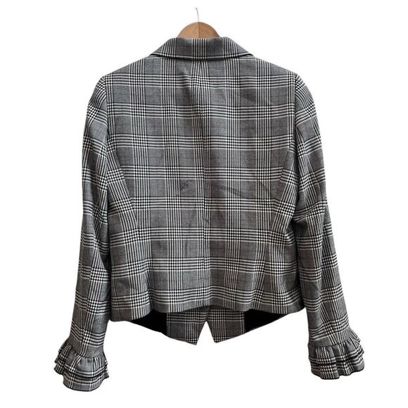 Tahari Arthur S Levine Flaw Glen Chek Pattern Ruffle Cuff Button Blazer Size 6 - Picture 3 of 12